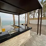 Sama Tiwi Couples Sea View