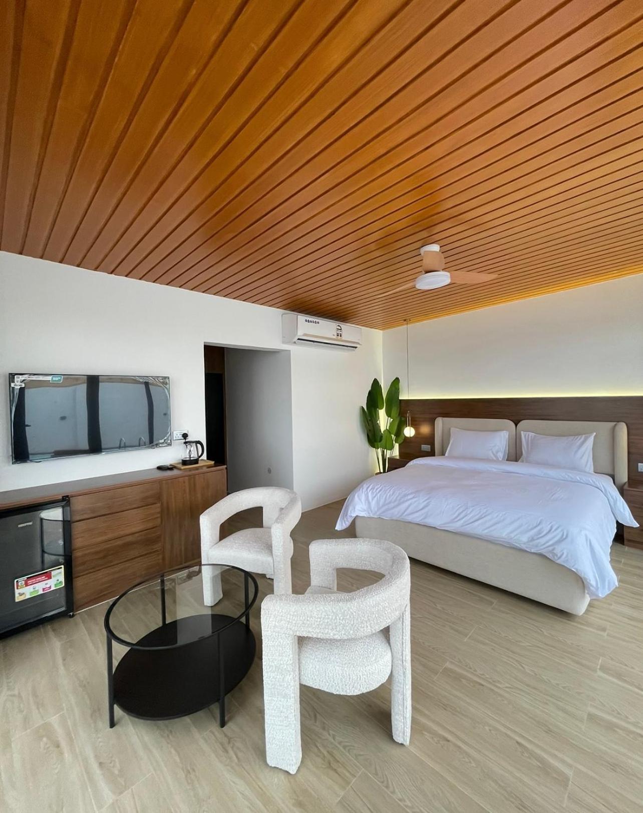 Sama Tiwi Couples Sea View Chalet Ash Shab